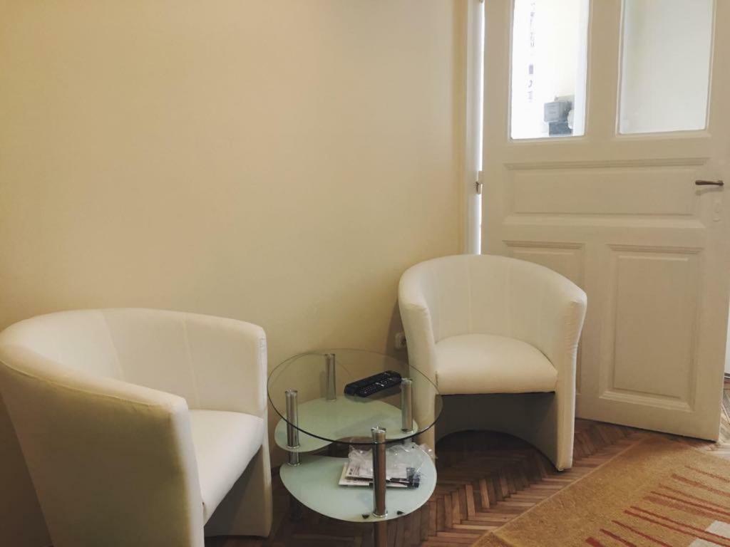 Adrienn apartment Budapest Exteriör bild